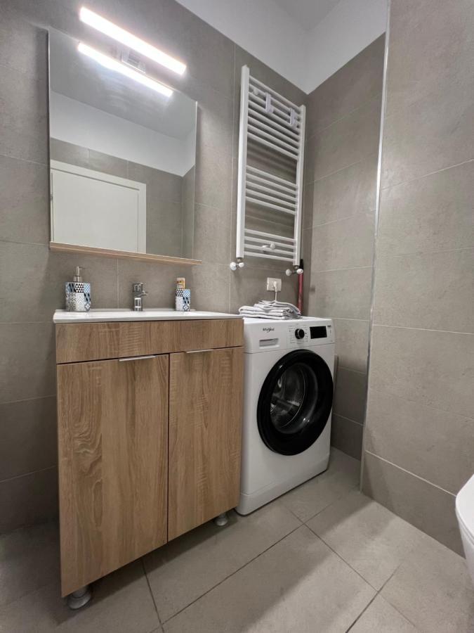 Aparthotel Lake Bukarest Kültér fotó